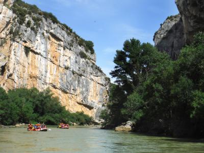 Descenso en balsa por el río Irati